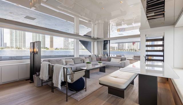 CHAMELEON yacht for sale 33