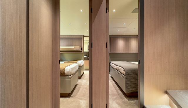 SL90A yacht for sale 44
