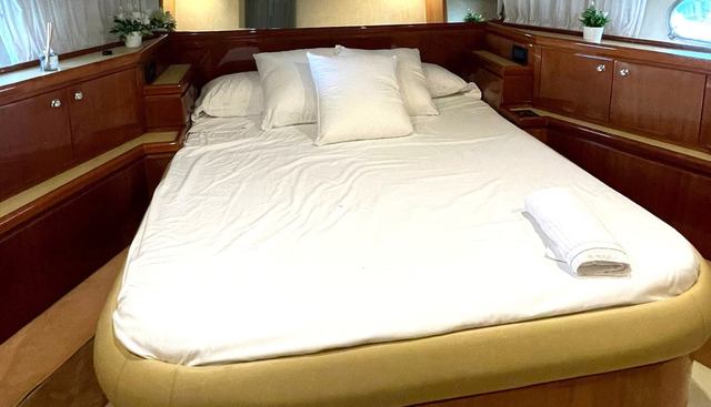 F620 yacht for sale 20