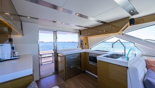 UNORTHODOCS yacht for sale 43