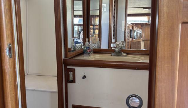 Day Light yacht for sale 12