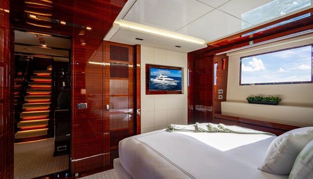 ALLORA yacht for sale 40