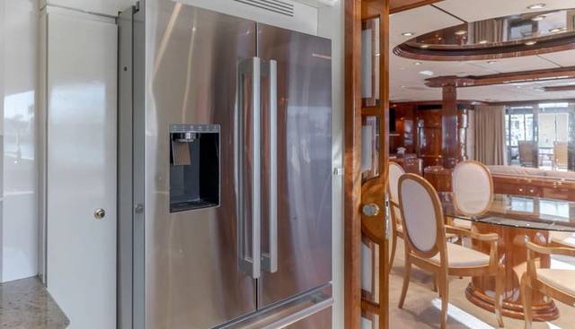 Active Octo yacht for sale 37
