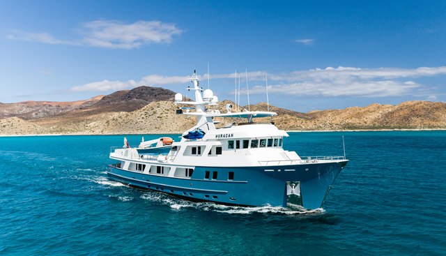 Huracan yacht for sale 18