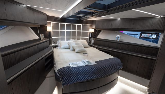 Seven yacht for sale 4