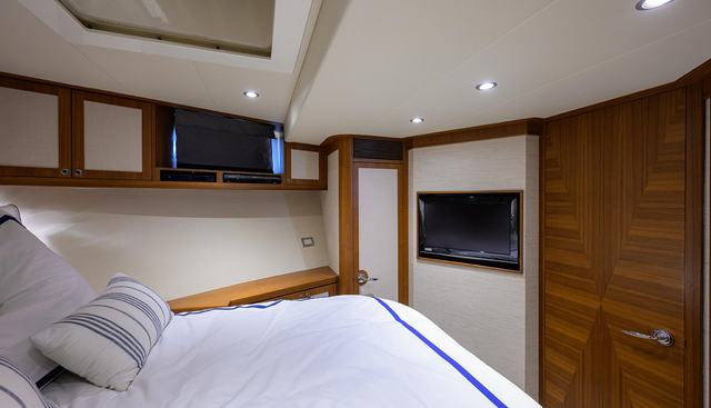 ST. TROPEZ yacht for sale 47