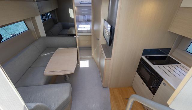 Capricho yacht for sale 3