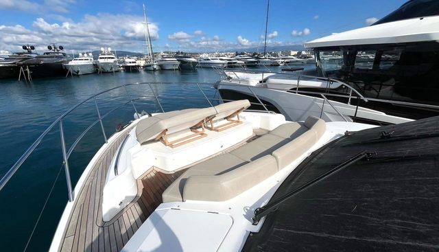 F55 yacht for sale 15