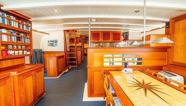 Varnebank yacht for sale 8