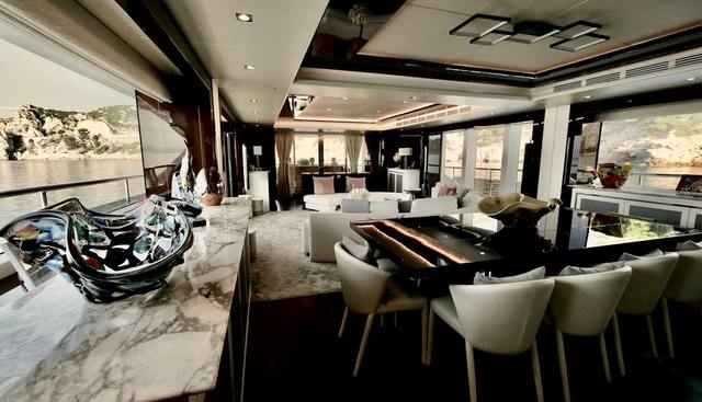 Survivor 2 yacht for sale 44