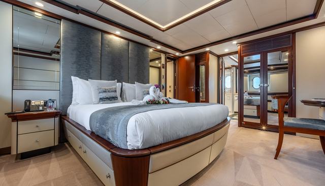 TITIAN PEARL yacht for sale 35