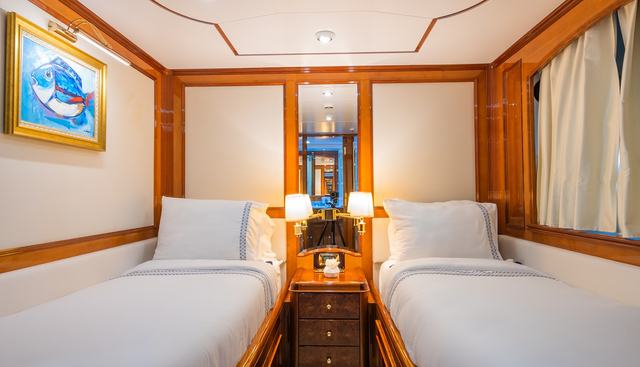 STELLA FIERA yacht for sale 49