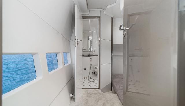 ADAMAS yacht for sale 37