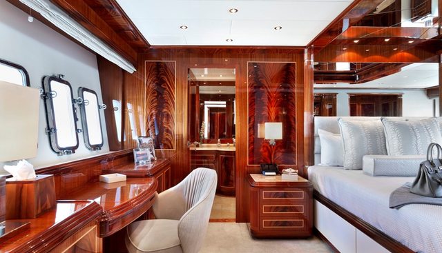 Incognito yacht for sale 9