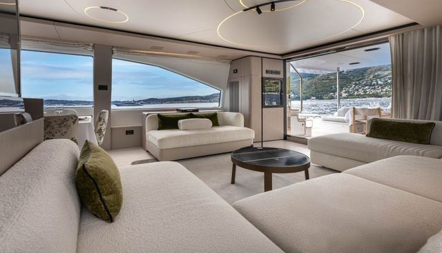 BELLA KATRIN - AZIMUT 72 yacht for sale 17