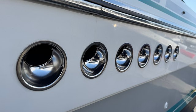 Southern Comfort yacht for sale 24