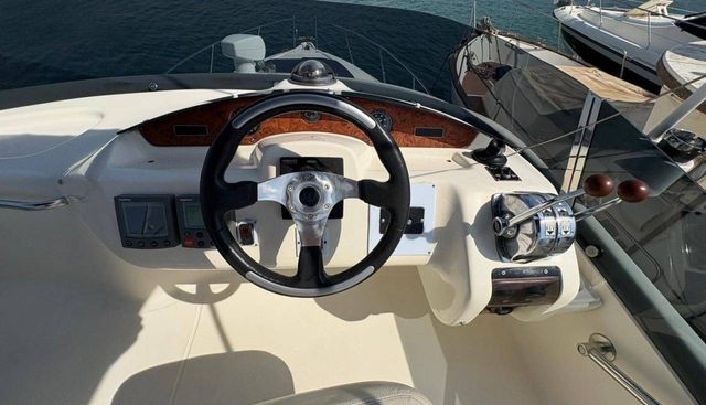 noname yacht for sale 14