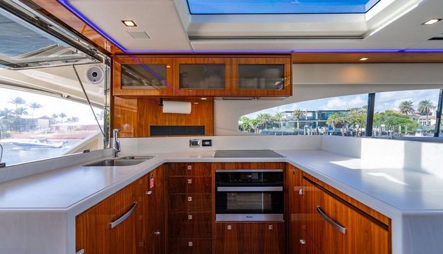 EL MAR V yacht for sale 835