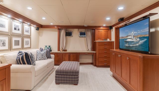 Huracan yacht for sale 44