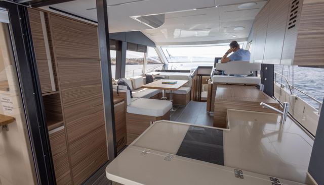 GL45FLY-76 yacht for sale 12