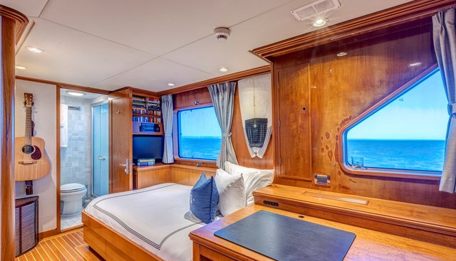 TRUE NORTH yacht for sale 35