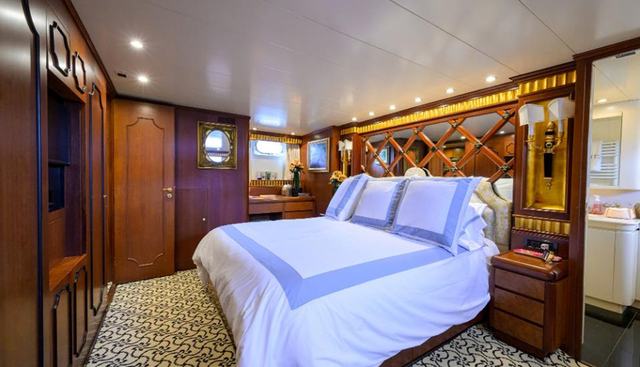 Cipango yacht for sale 9