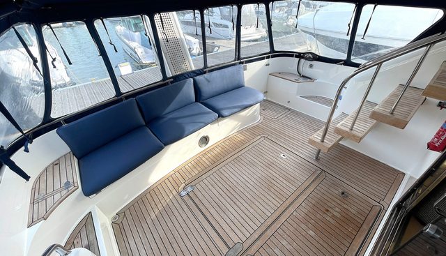 DRAGONFLY yacht for sale 5