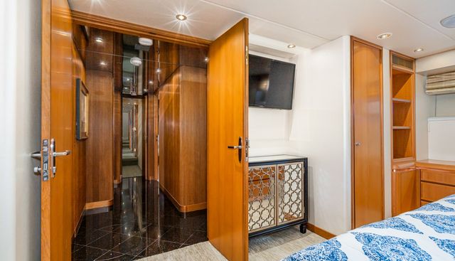 AFTERGLOW yacht for sale 20