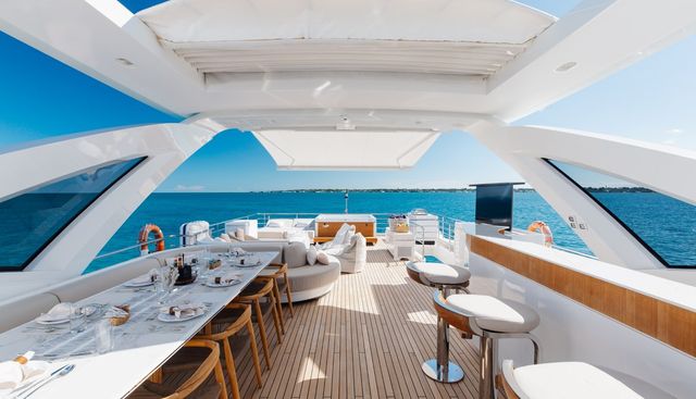 LA MAMA yacht for sale 14