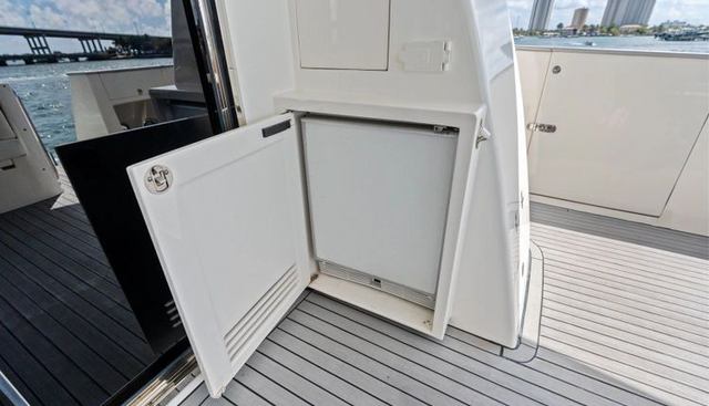 Aleniel yacht for sale 17