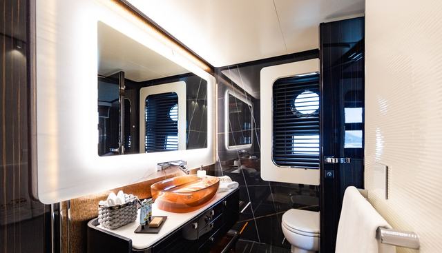 TECHNEMA 90 yacht for sale 20