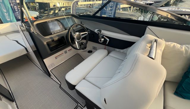 PALMA BOAT SHOW ANGEBOT - SIE SPAREN ÜBER 44.000€ , Regal LS6 yacht for sale 4