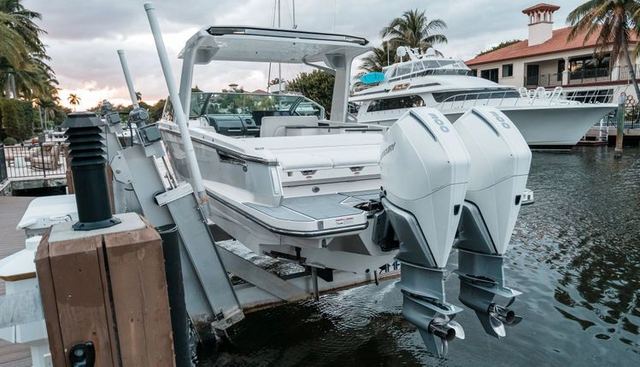 noname yacht for sale 33