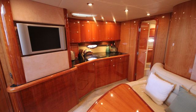 IRRESISTIBLE yacht for sale 22