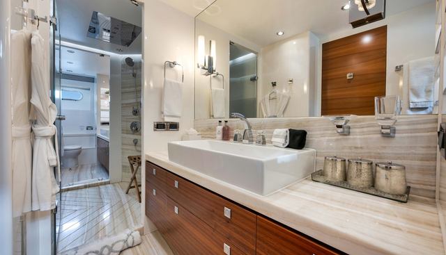 IN THE ZONE yacht for sale 20
