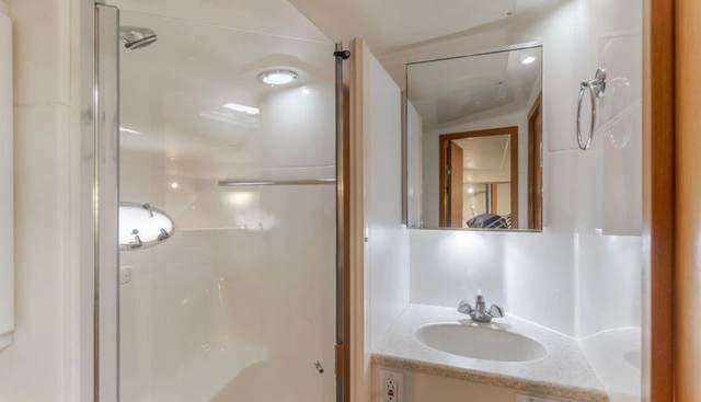 Bluefin yacht for sale 23