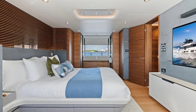 REUNION yacht for sale 37