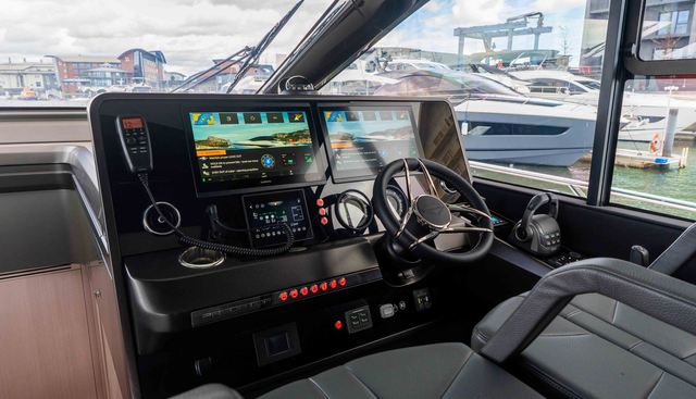 7572655 yacht for sale 25