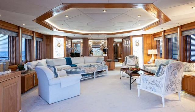 VIBRANCE yacht for sale 10