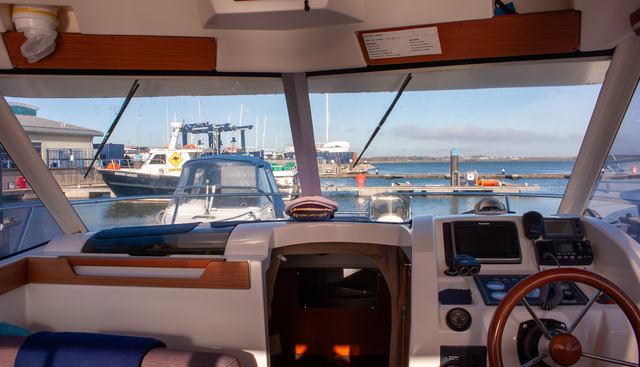 Éalú yacht for sale 19