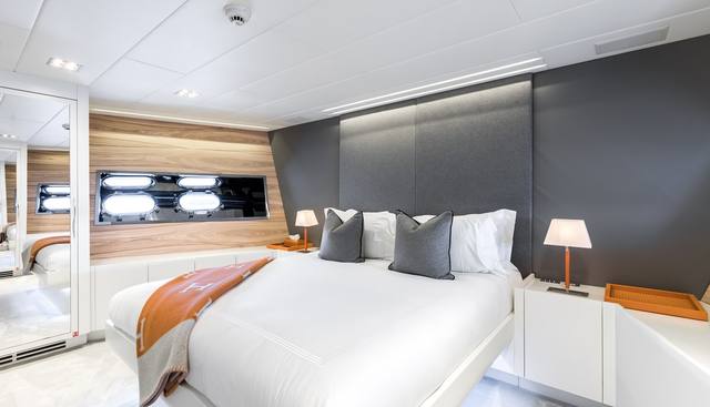Beachouse yacht for sale 9