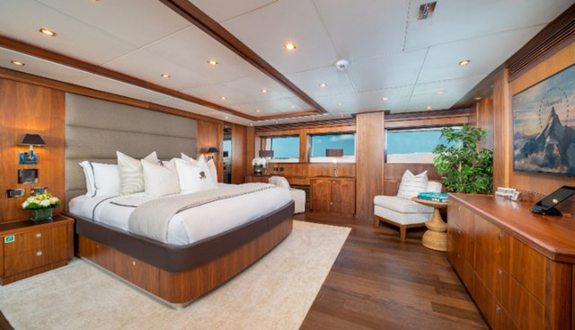 ACACIA yacht for sale 17