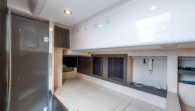 LIQUID ASSET yacht for sale 45