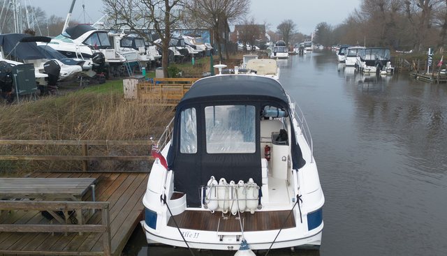 ELLE II yacht for sale 5