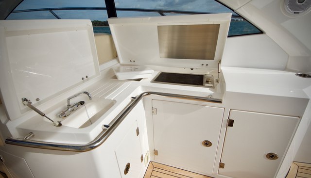 Smart Move yacht for sale 12