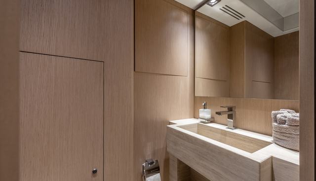 Zalanka yacht for sale 33