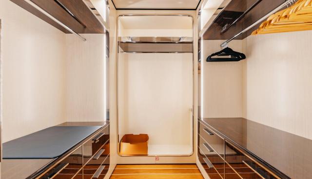Daybreak yacht for sale 14