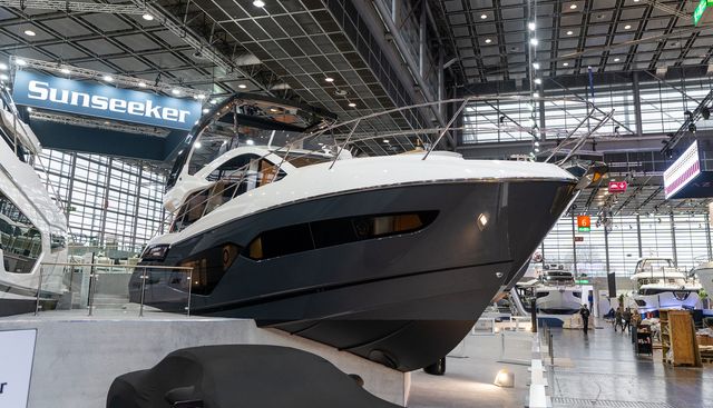 4532656 yacht for sale 4