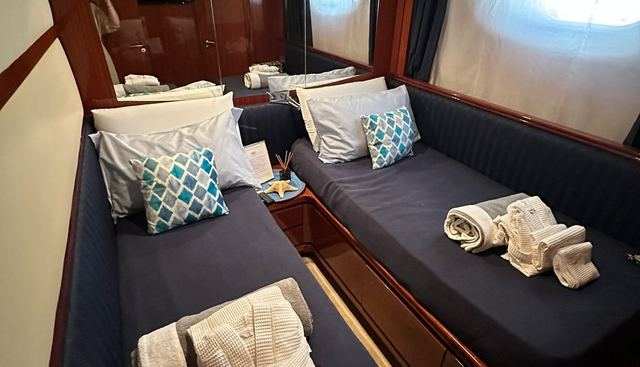 Tecnomar Velvet 90 yacht for sale 44