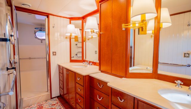 Noya Hill yacht for sale 19